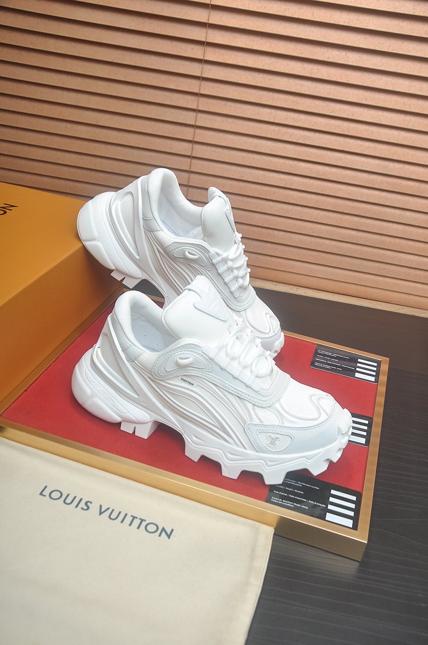 Louis Vuitton Low-Top Lug Sole Sneakers